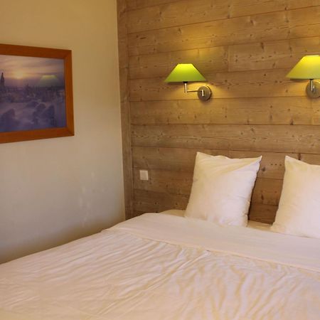 Residence Christiana 406 Cles Blanches Courchevel La Tania Exterior photo